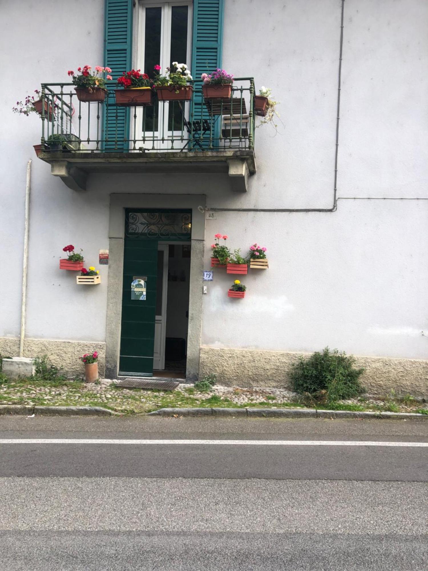 Casa Ortensia Blu Maslianico Exterior photo
